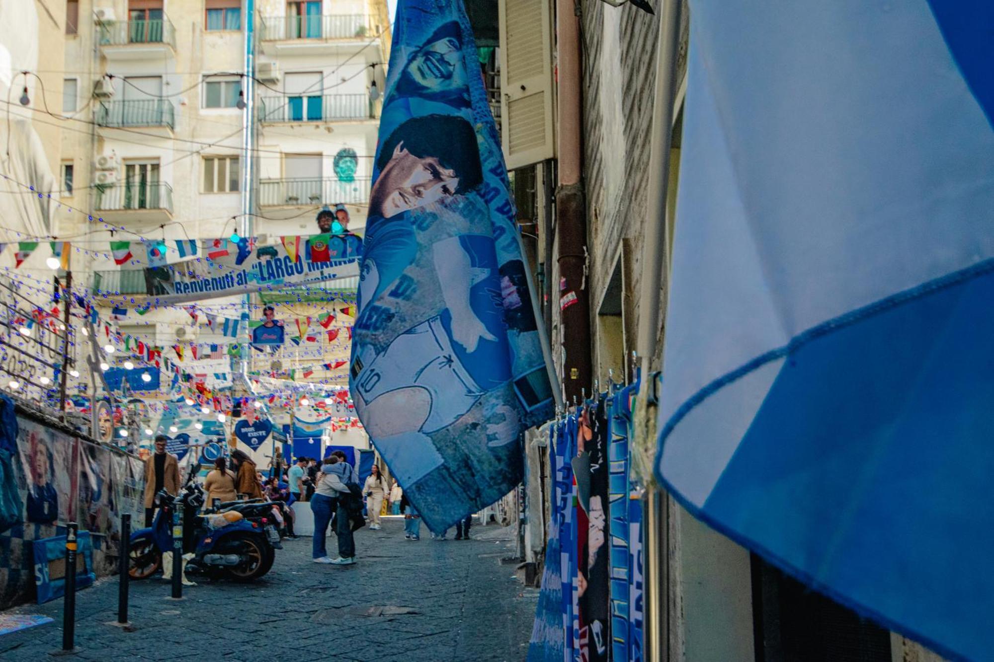 Il Dubbio Ai Quartieri Spagnoli Napels Buitenkant foto
